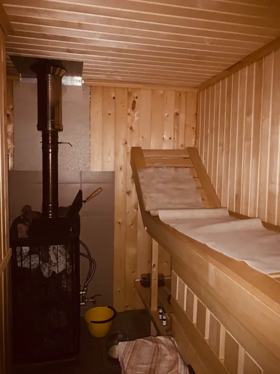 Дом с баней и с видом на Волгу