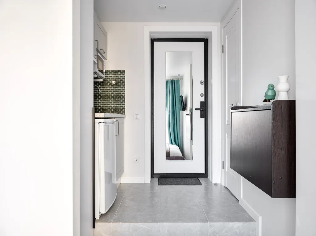 Уютная новая студия у метро