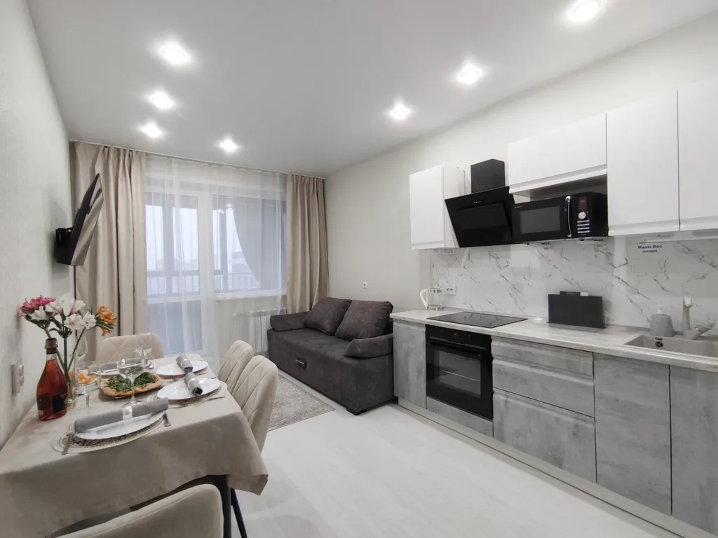 Квартира Квартира Трехкомнатная студия в ЖК "Оазис" — Новосибирск