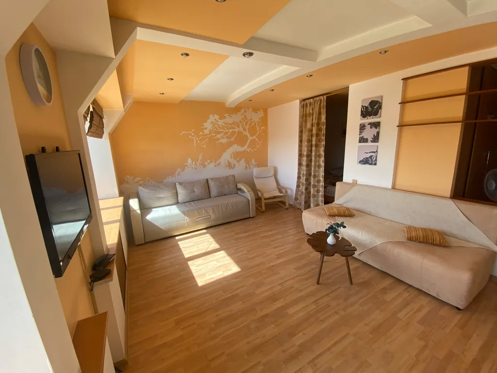 Просторная квартира с потрясающим видом на город