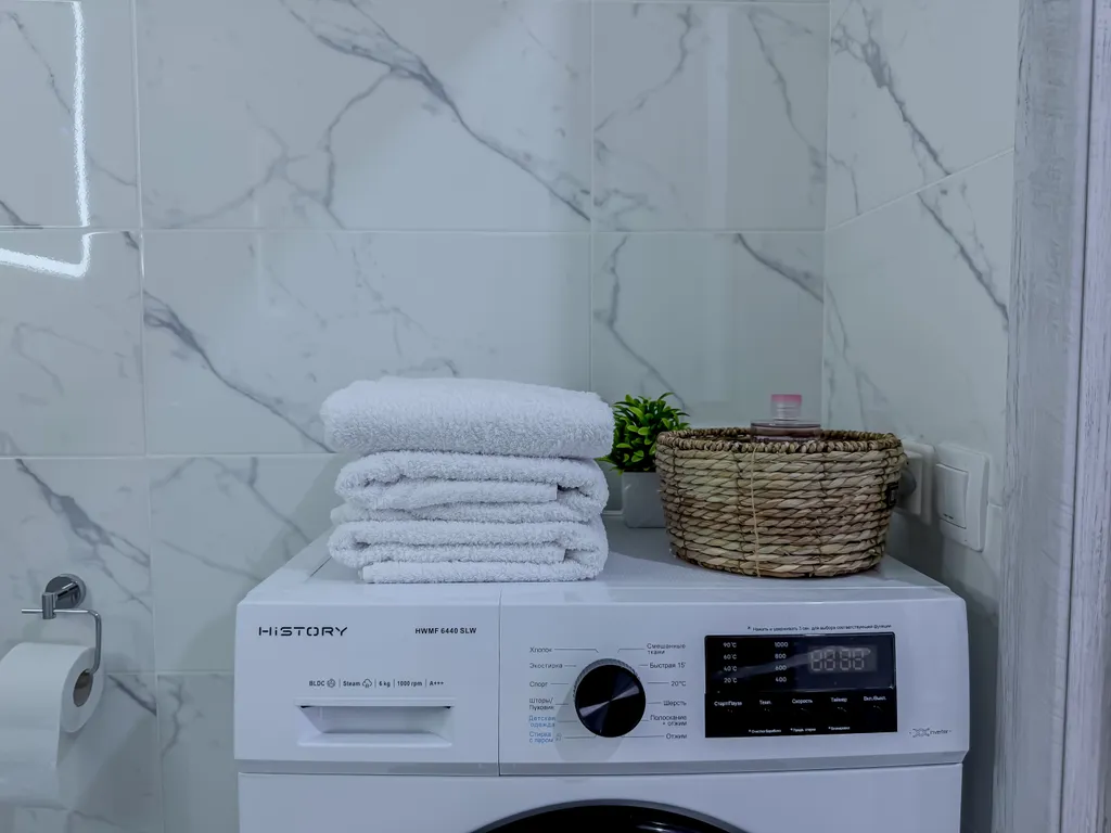 Просторная квартира с кухонной зоной и лоджией