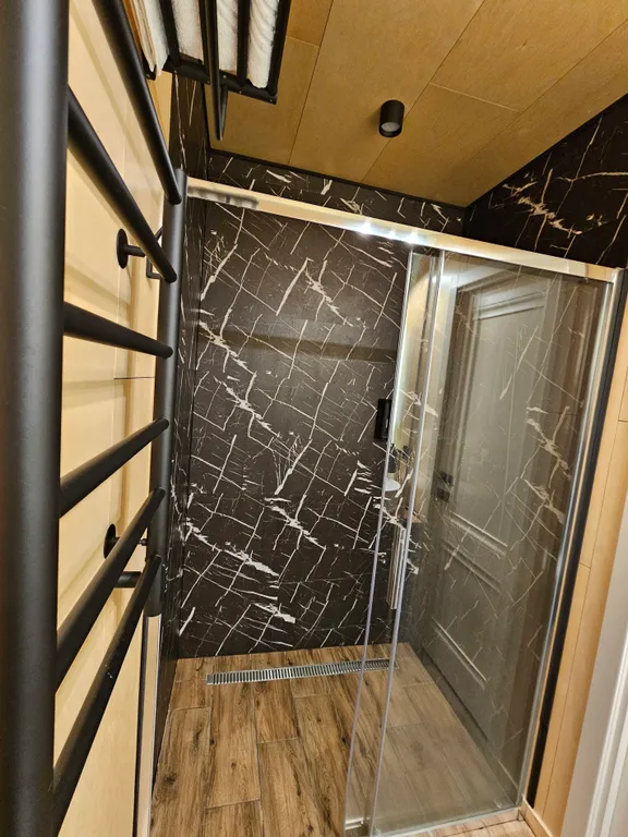 Уютный дом с панорамными окнами