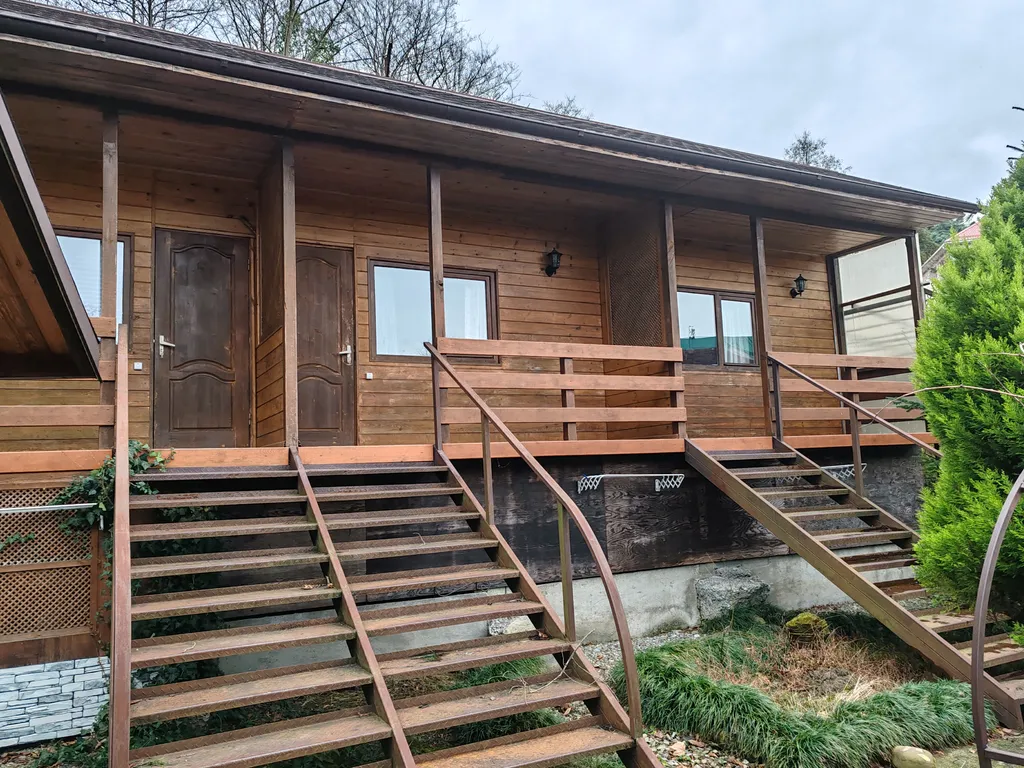 Коттедж Уютный дом в 300 метрах от моря для большой семьи или компании друзей — Нижняя Хобза