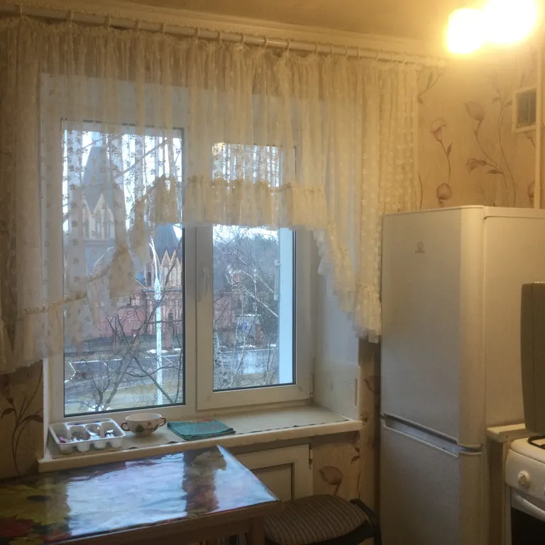 Двухкомнатная квартира с видом на купола церкви и мемориал