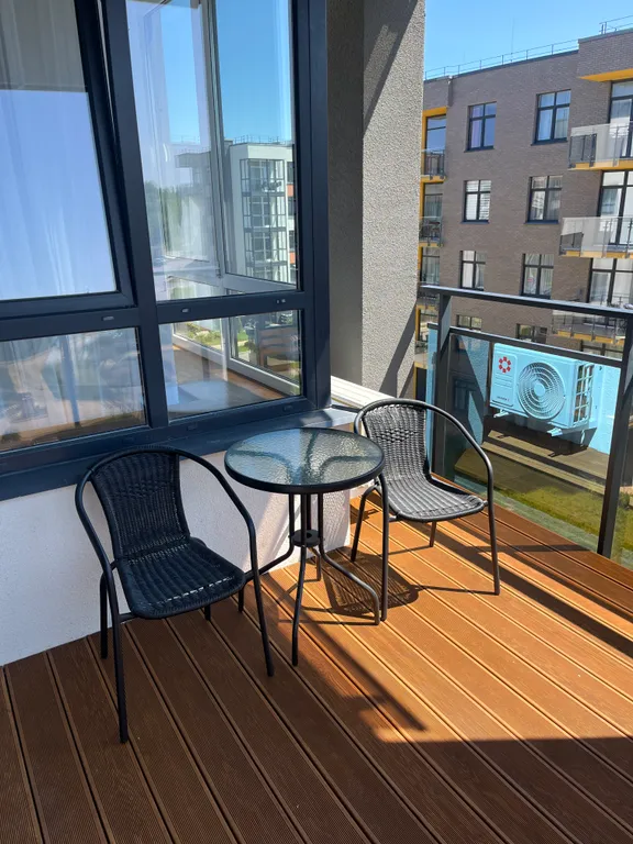 Просторная квартира с новым хорошим ремонтом