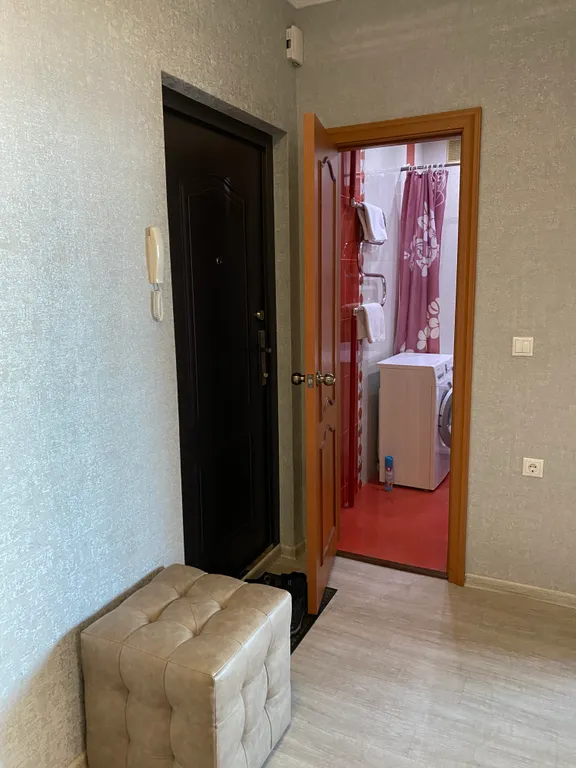 Квартира Квартира 1комн возле Планеты с деревянным балконом — Красноярск