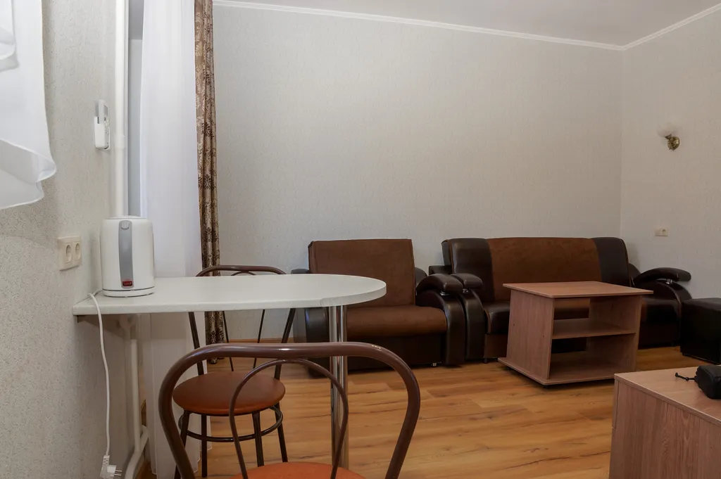 Квартира 2-комнатная Квартира — Омск