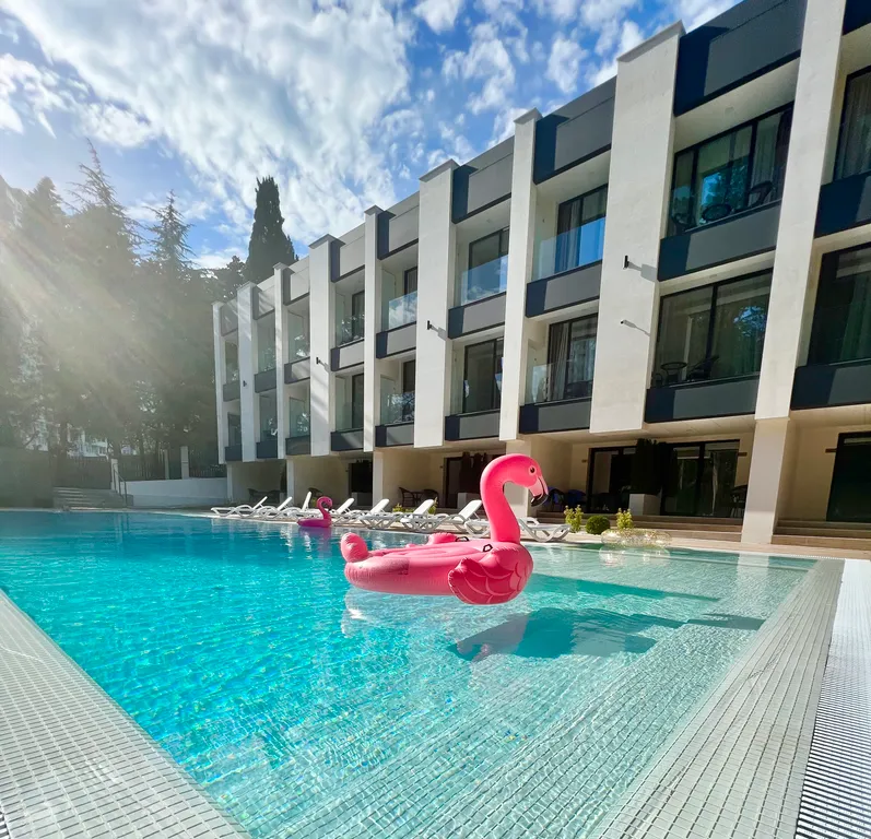 Квартира Апартаменты Smart Bali с бассейном и террасой на Дендрарий — аренда посуточно в Сочи