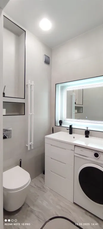 Квартира Квартира с дизайнерским ремонтом — Мирное