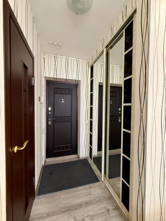 Лучшие апартаменты в районе.
Пешком от платформы Фабричная.