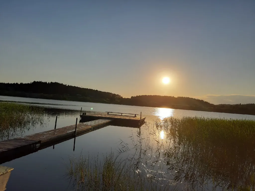 Новый современный коттедж рядом с озером