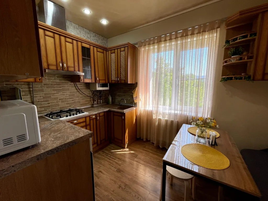 Уютная двухкомнатная квартира с видом на Предгорье