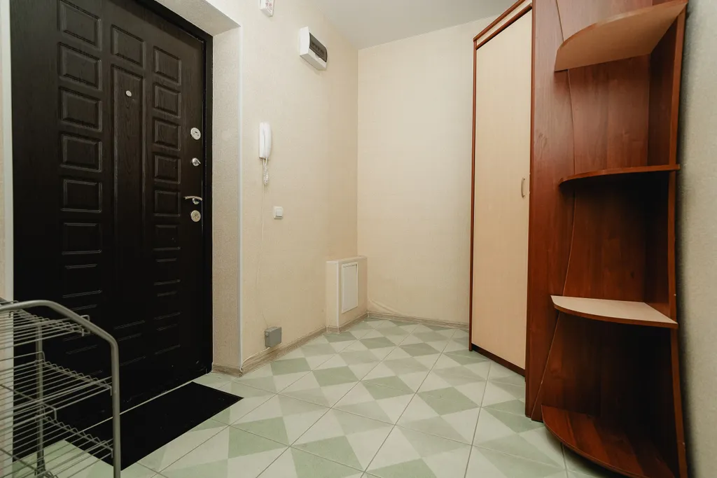 Квартира Просторная студия в новом жилом комплексе — Омск