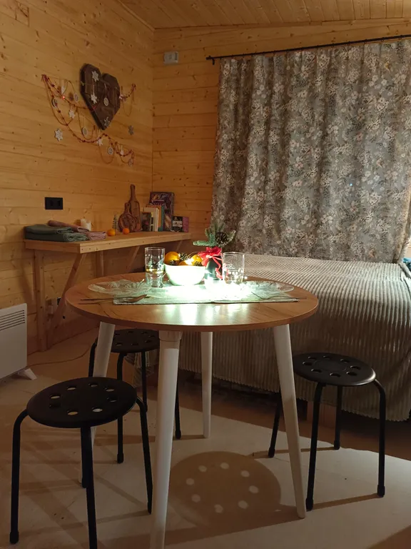 Домик на море