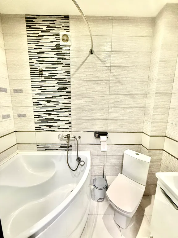 Уютная квартира в самом сердце Ейска с видом на пруд, в 15 минутах от Каменки