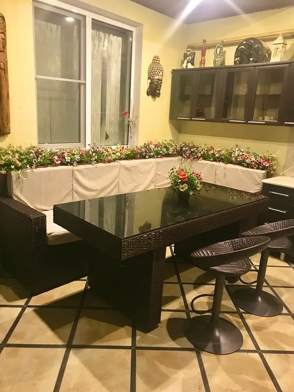 2-комнатная квартира, рядом море