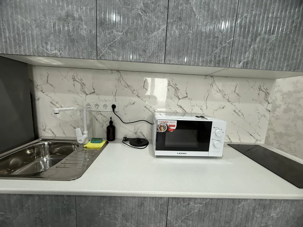 Студия с шикарным дизайнерским ремонтом