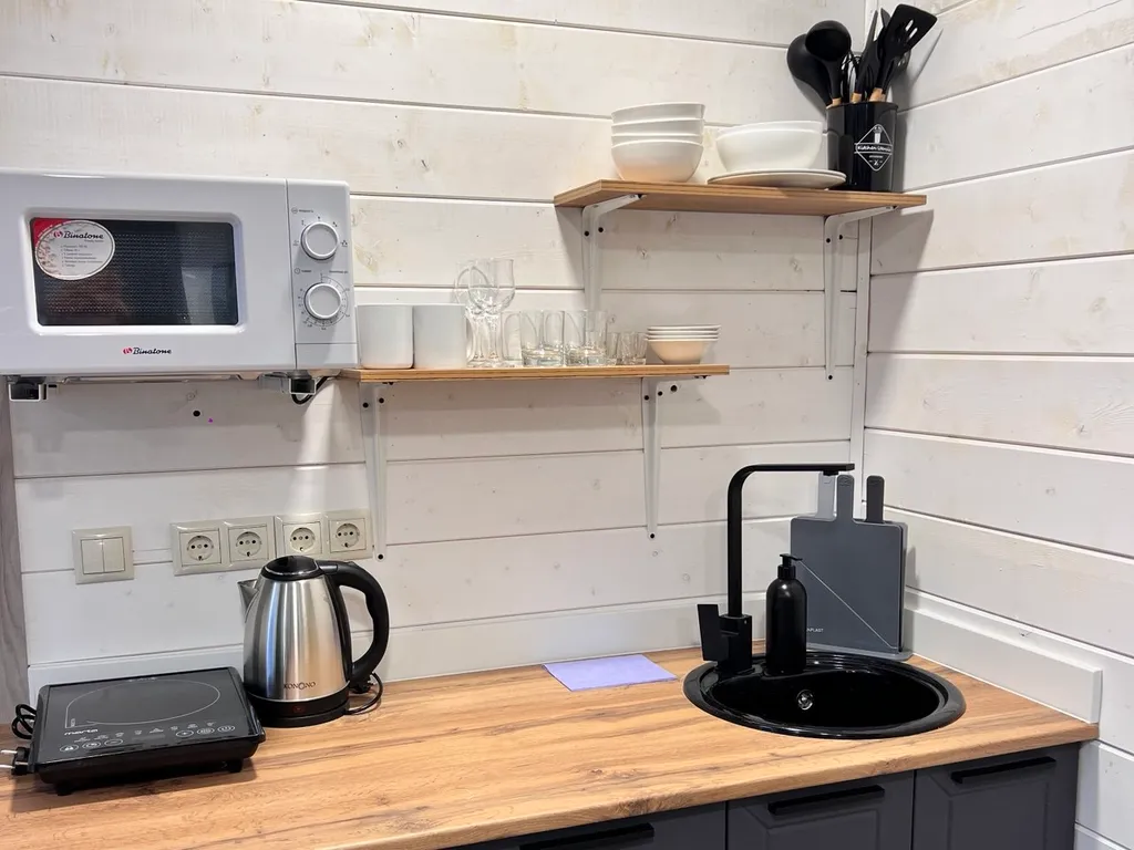 Коттедж Мини-дом с джакузи и сауной для романтического свидания — Семеновское