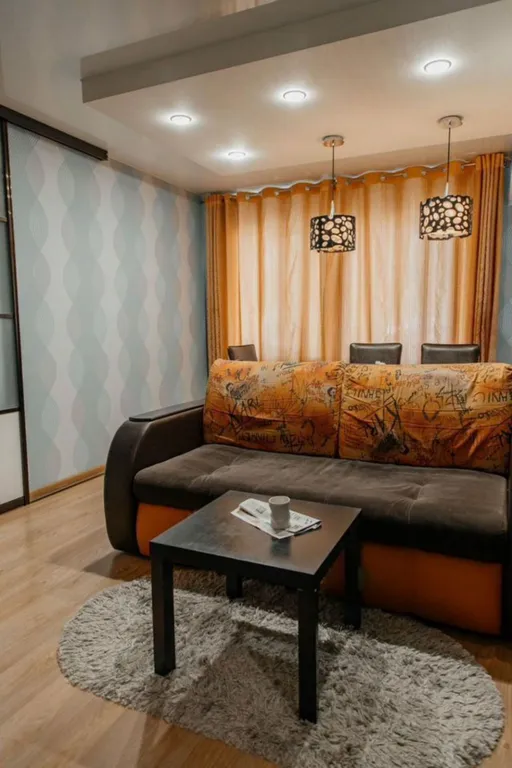 Двухкомнатная квартира с дизайнерским ремонтом