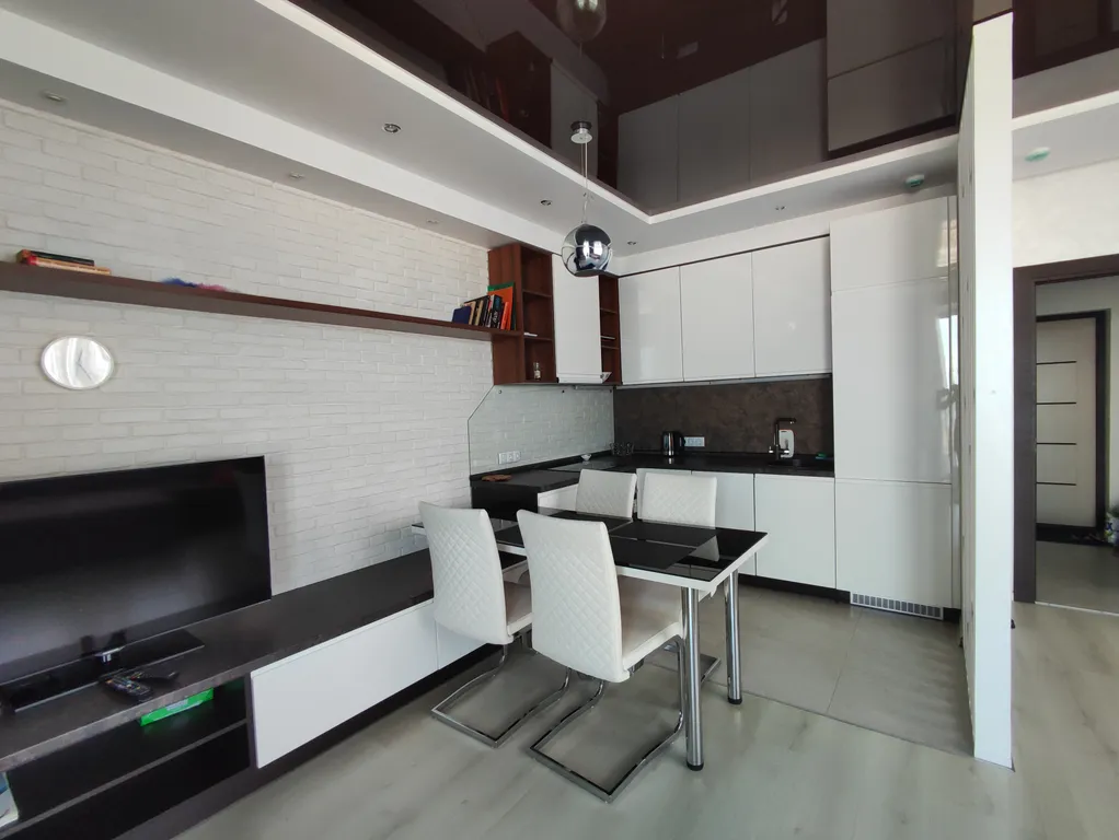 Апартамент с качественным ремонтом и видом на море