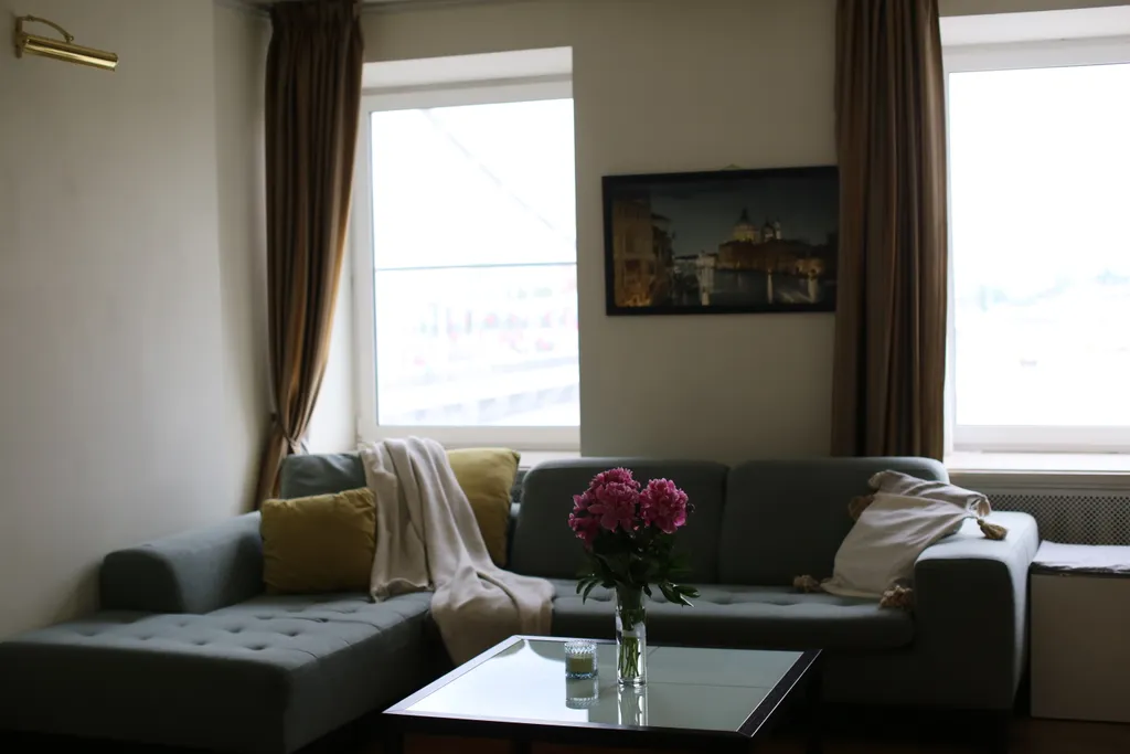 Семейная квартира на набережной