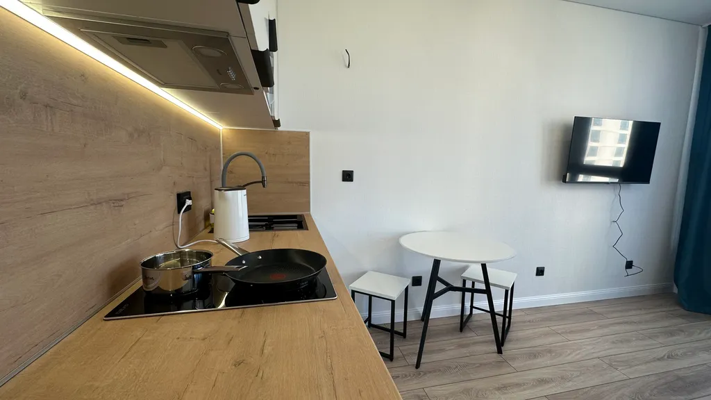 Квартира Квартира Студия с панорамным видом на реку Кубань и на Кавказский хребет — Краснодар