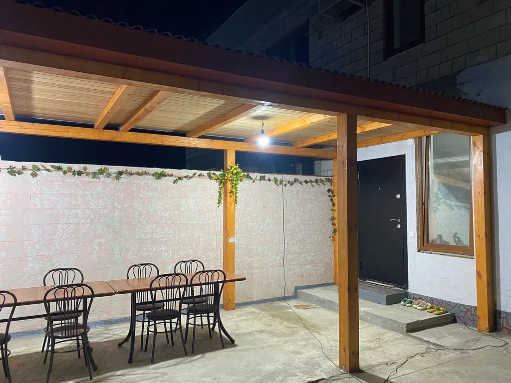 Коттедж 2х этажный с бассейном на 14 человек