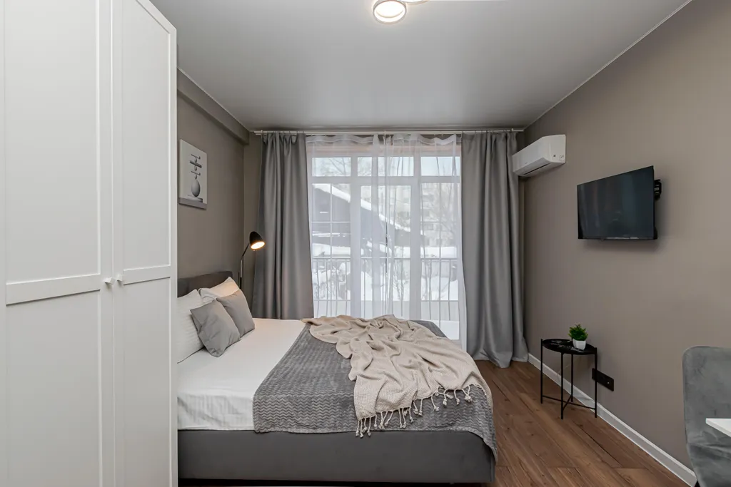 Уютная студия у цирка