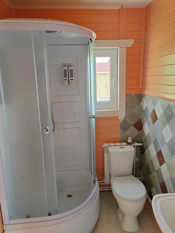 Коттедж Дом с видом на лес база Карловка — Чудово