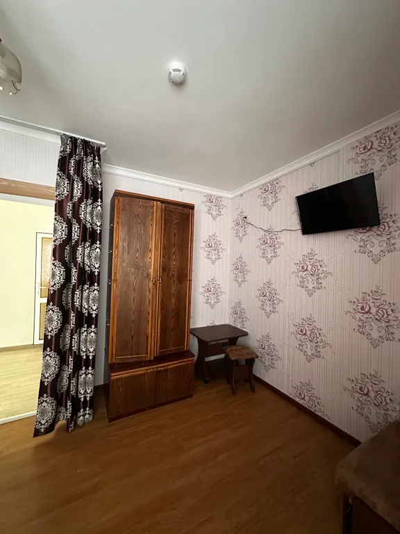 Двухкомнатный номер Стандарт с изолированными спальнями на 4-6 человек