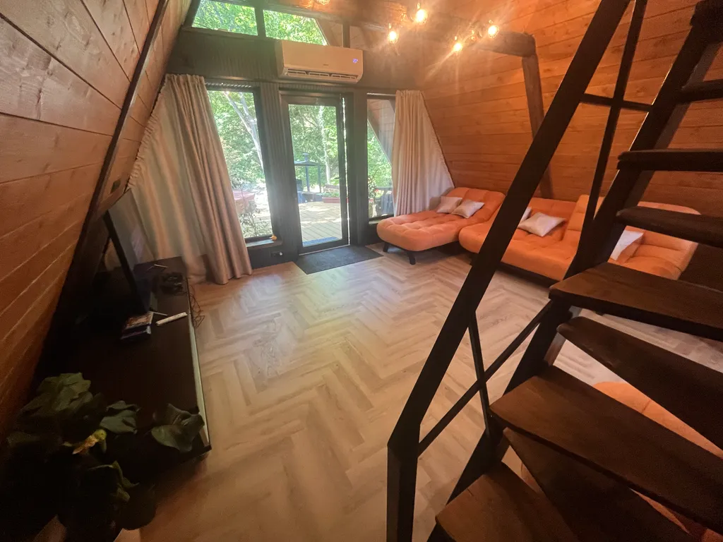 Треугольный дом в стиле A-frame