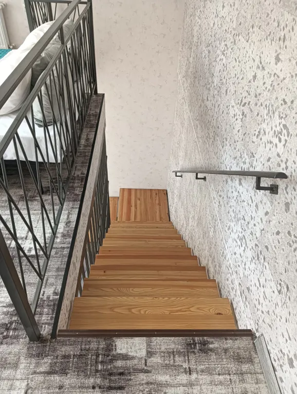 Двухэтажная квартира с панорамными окнами