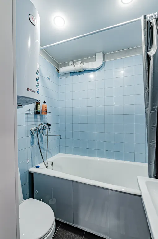 Квартира-студия с ванной в центре города