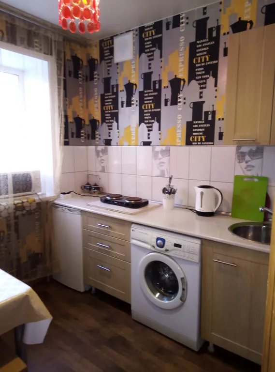 Квартира 3-комнатная квартира у метро Красный проспект — Новосибирск