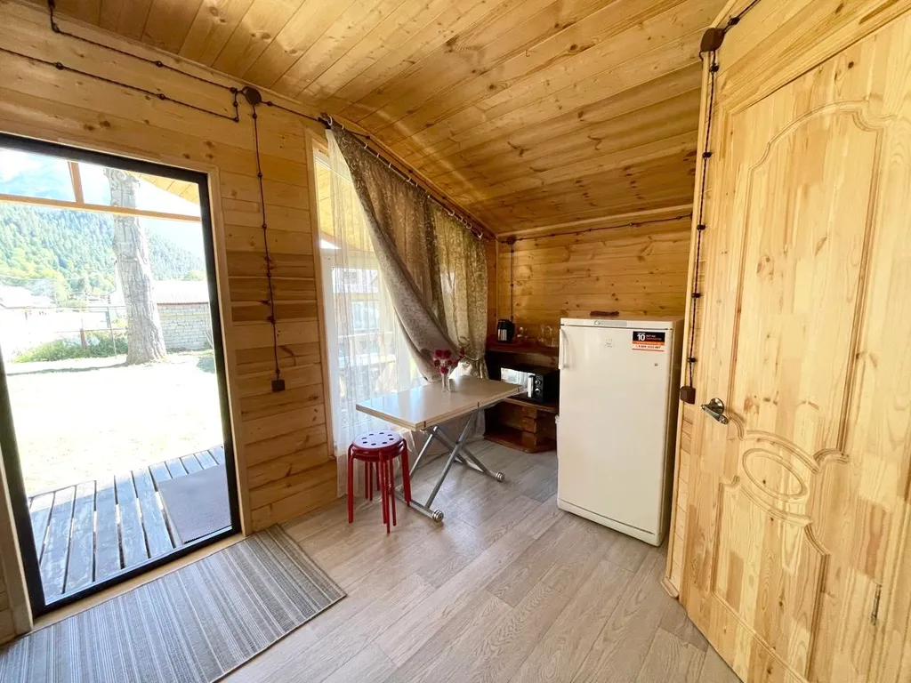 Домик с верандой