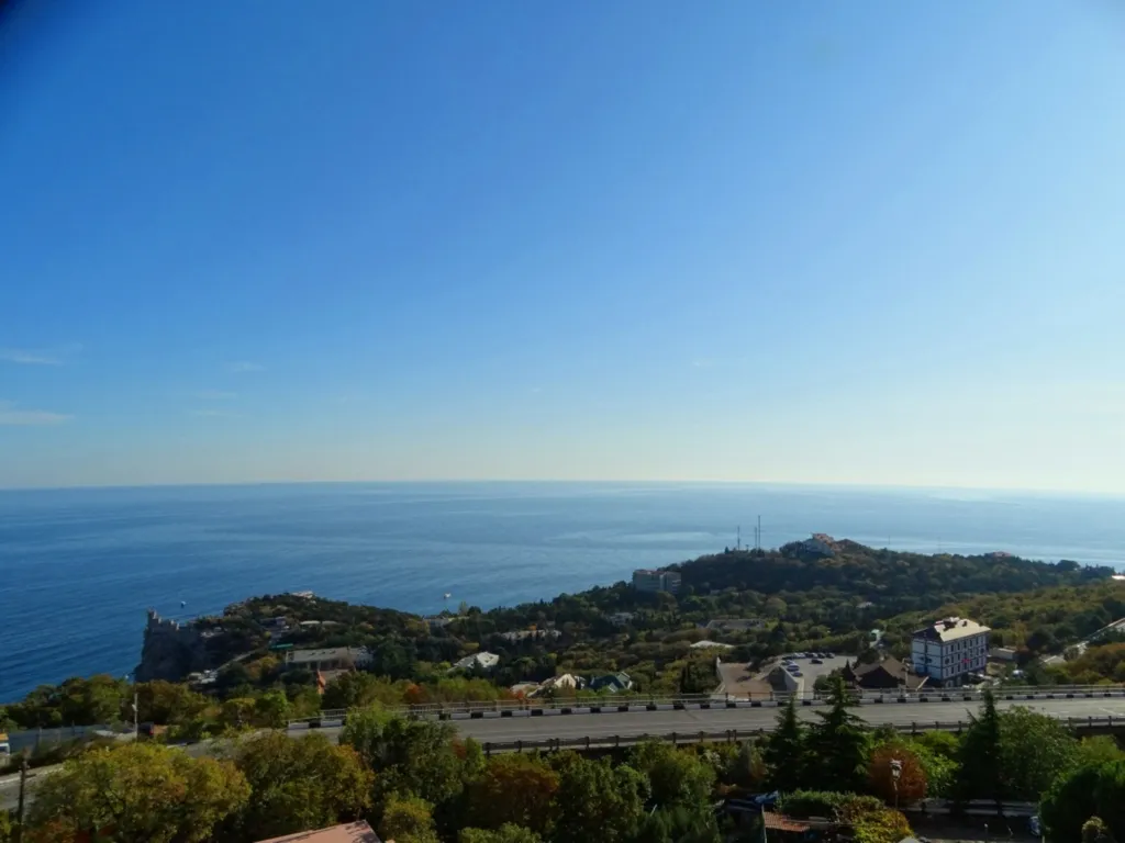 Студия с видом на Ласточкино гнездо