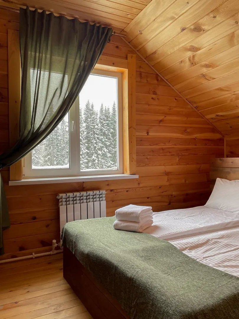 Из окна спальни открывается отличный вид