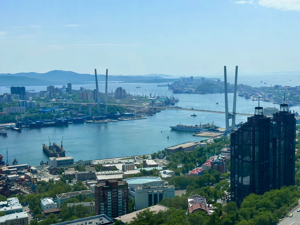 Квартира Новая квартира с шикарным панорамным видом на море в центре города! — Владивосток
