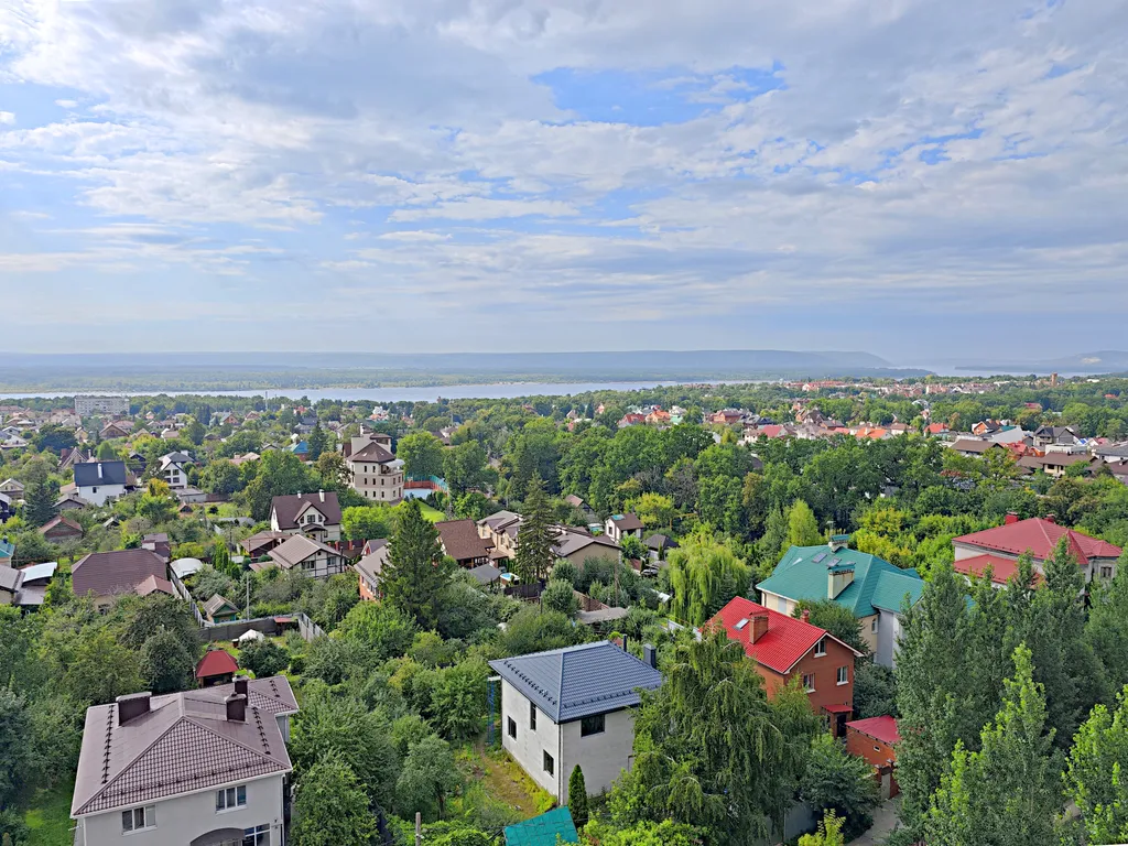 Прекрасная квартира с потрясающим видом на реку Волгу и горы