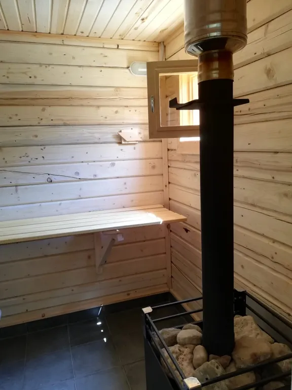 Уютный эко-дом у горной речки