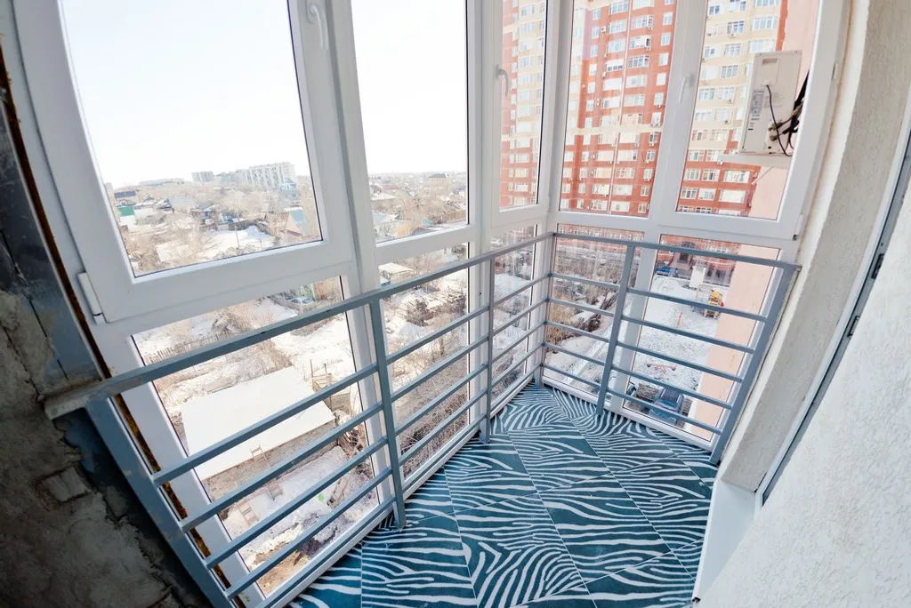 Евродвушка с дизайнерским ремонтом (рядом с ОГУ)