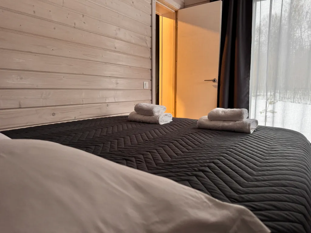 Коттедж Новый уютный дом с кондиционером на опушке леса в 20 минутах от города — Санкт-Петербург