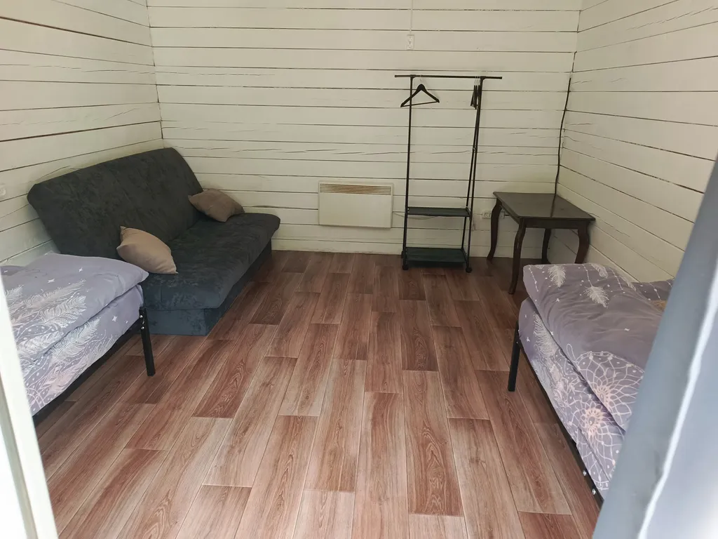 Уютный уединенный домик с видом на горы и реку