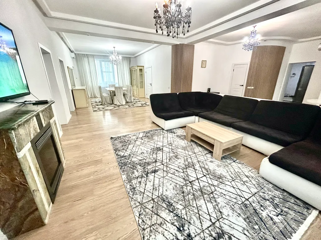 4-комнатная Квартира