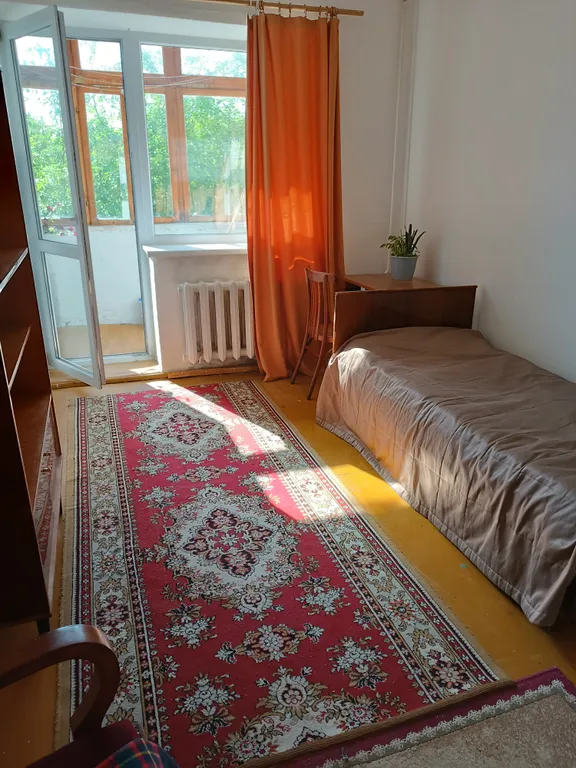 Двухкомнатная квартира у парка в тихом пригороде Калининграда