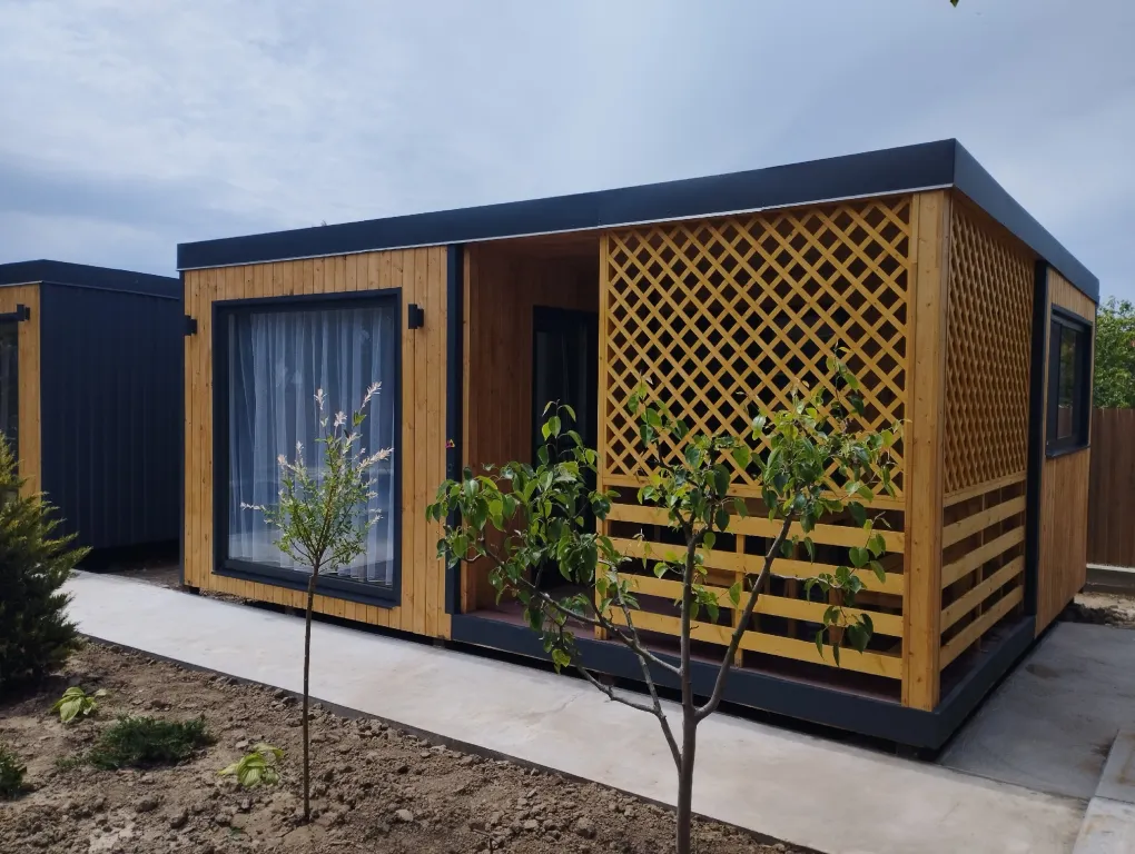 Тини хаус уютный домик на море