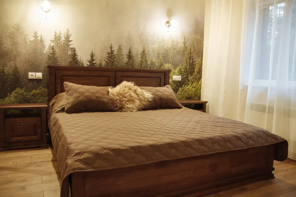 Уютный коттедж в сосновом лесу с видом на озеро