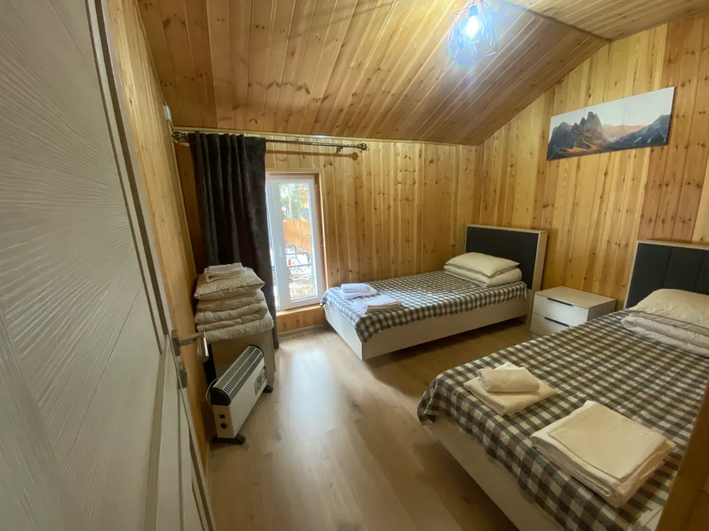 Домик в сосновом бору