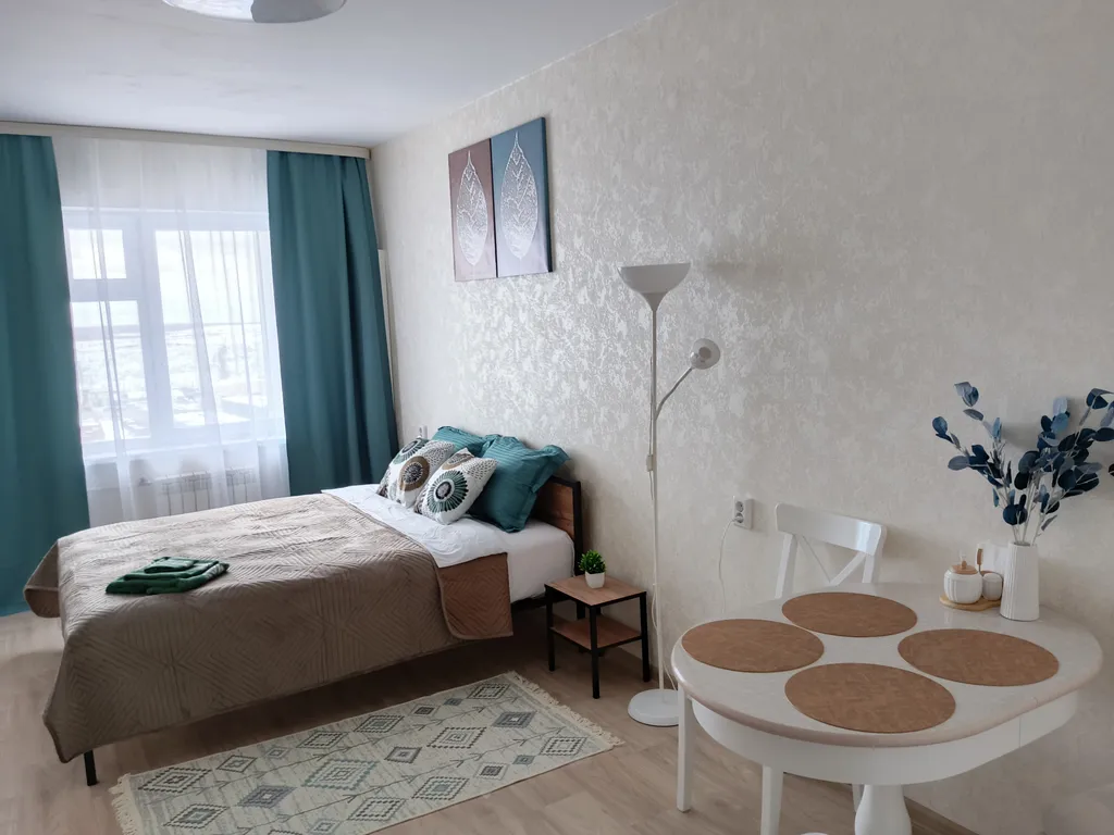 Уютные 2х комнатные апартаменты в новом доме с  видом на карьер "Мир"