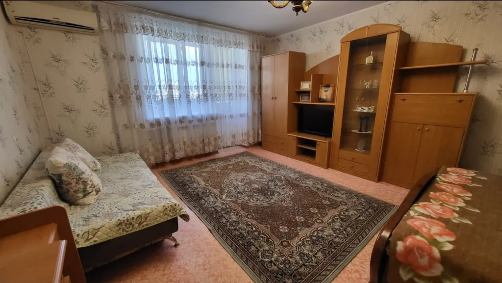 Квартира 1-комнатная Квартира — Евпатория